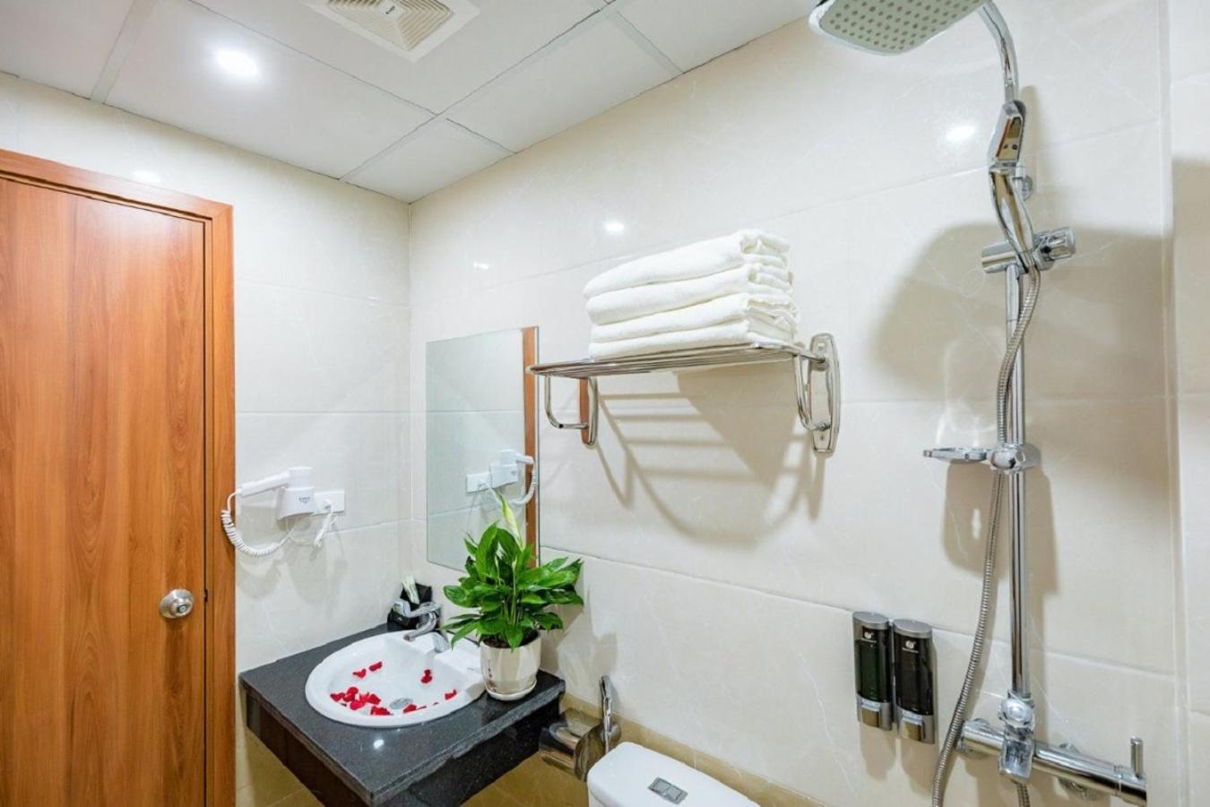 Gia Cat Long Boutique Cat Ba Hotel Chan Chau ภายนอก รูปภาพ
